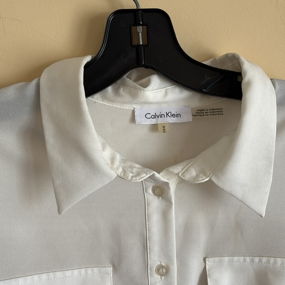 Calvin Klein Black and White Color Block Button Up Top Size Medium - Picture 6 of 7